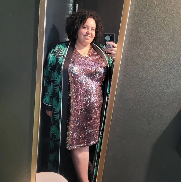 J Crew Universal Standard pink sequin dress - Picture 3 of 4